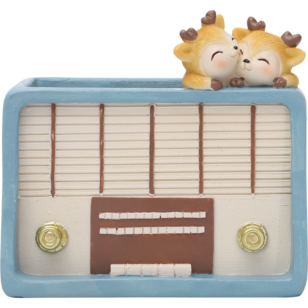  Retro Radio With Deers Resin Succulent Pot