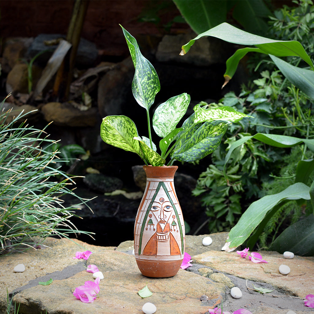  Folk Lady Terracotta Pot