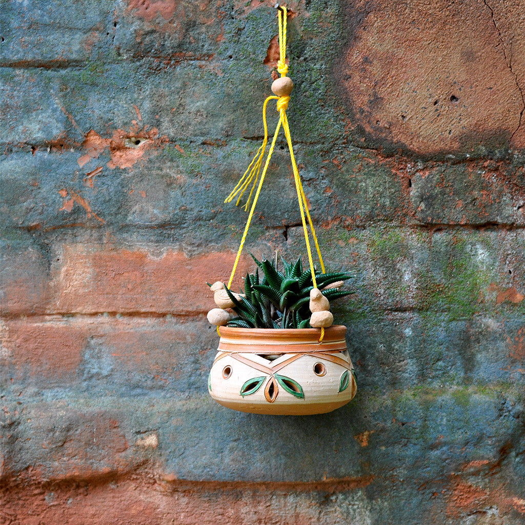  Hanging Clay Pot